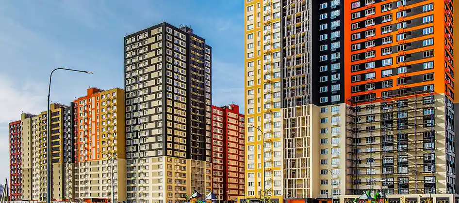Обложка: > 1 000 000 м²<br>остеклённых объектов.